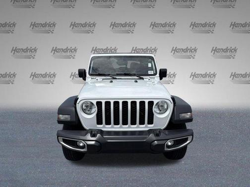 Bright White Clearcoat 2023 Jeep Gladiator Sport
