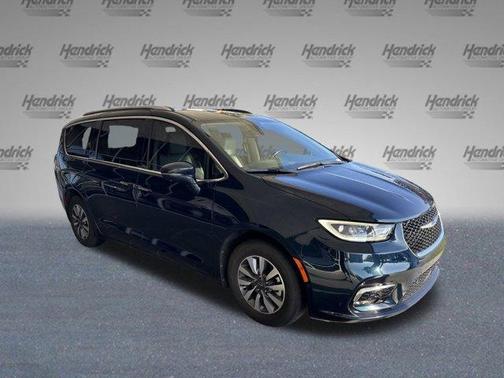 2021 Chrysler Pacifica Hybrid Touring L