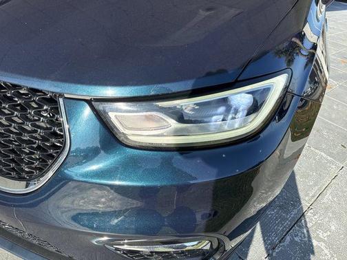 2021 Chrysler Pacifica Hybrid Touring L