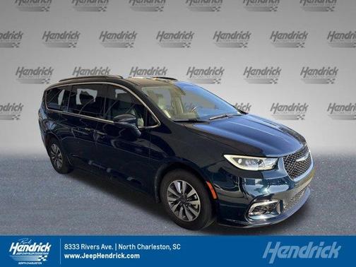 2021 Chrysler Pacifica Hybrid Touring L