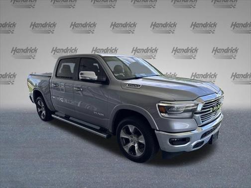 2022 RAM 1500 Laramie Crew Cab 4x2 57' Box