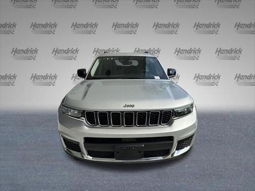 2023 Jeep Grand Cherokee L Laredo 4x4