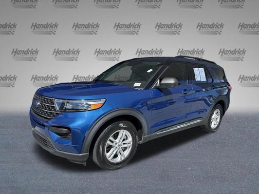 Atlas Blue Metallic 2022 Ford Explorer XLT