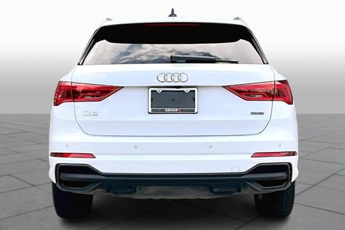 2024 Audi Q3 45 S line Premium