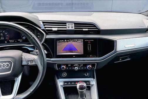 2024 Audi Q3 45 S line Premium