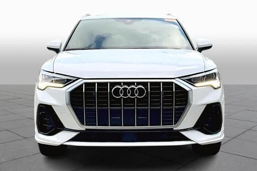 2024 Audi Q3 45 S line Premium