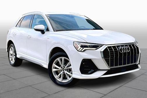 2024 Audi Q3 45 S line Premium