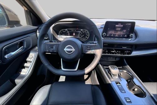 Baja Storm 2024 Nissan Rogue SV