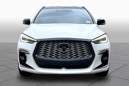 Majestic White 2023 INFINITI QX55 LUXE