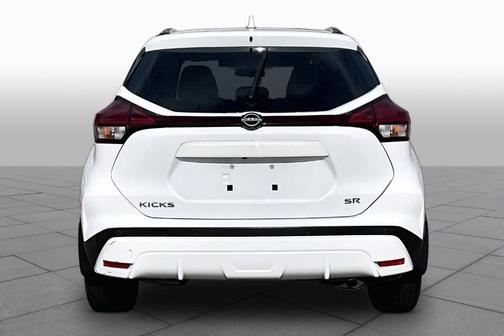Fresh Powder 2023 Nissan Kicks SR
