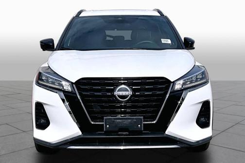 Fresh Powder 2023 Nissan Kicks SR