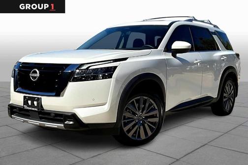 2023 Nissan Pathfinder SL