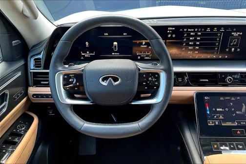 2025 INFINITI QX80 Luxe