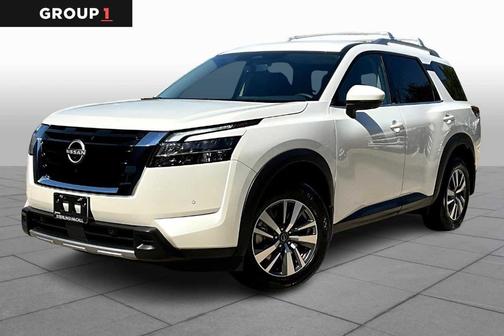 2024 Nissan Pathfinder SL