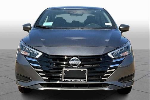 Gun Metallic 2025 Nissan Versa 1.6 SV