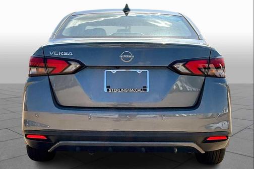 Gun Metallic 2025 Nissan Versa 1.6 SV