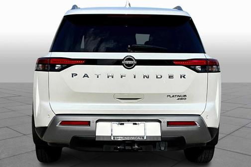 2022 Nissan Pathfinder Platinum