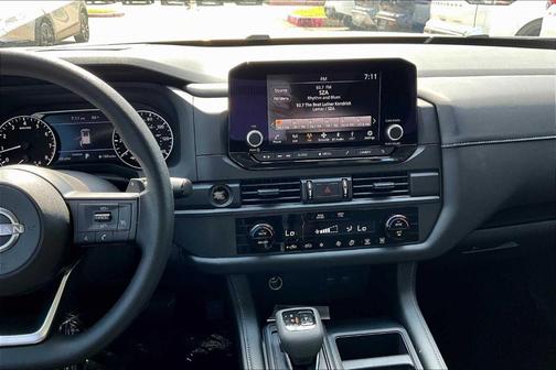 2025 Nissan Pathfinder S