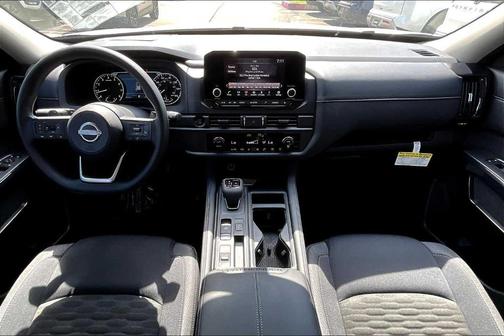 2025 Nissan Pathfinder S
