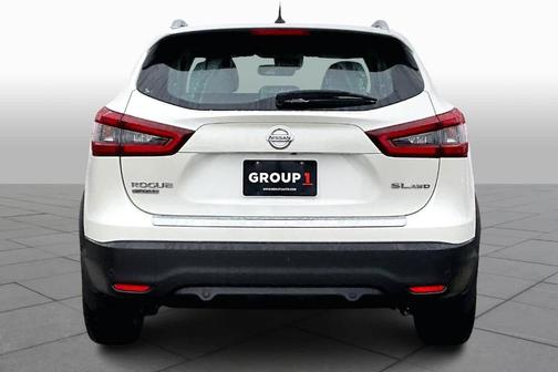 2022 Nissan Rogue Sport SL
