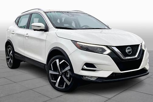 2022 Nissan Rogue Sport SL