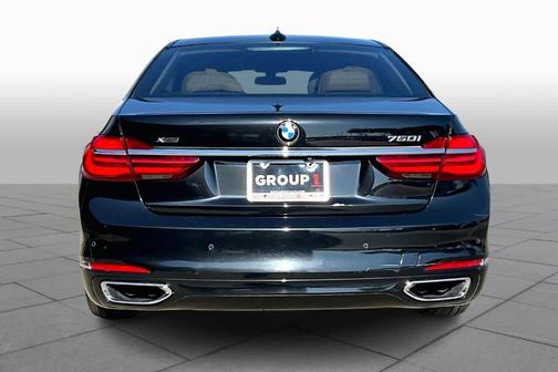 2016 BMW 750 i xDrive