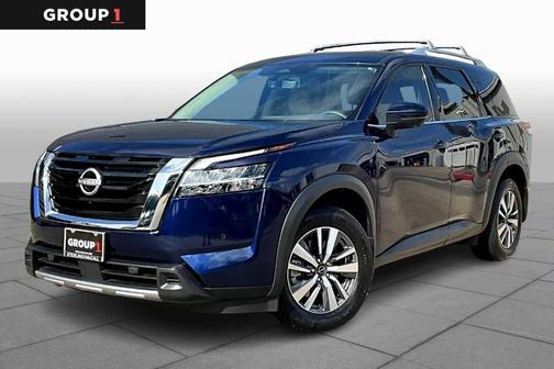 2023 Nissan Pathfinder SL
