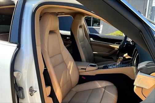 2015 Porsche Panamera S