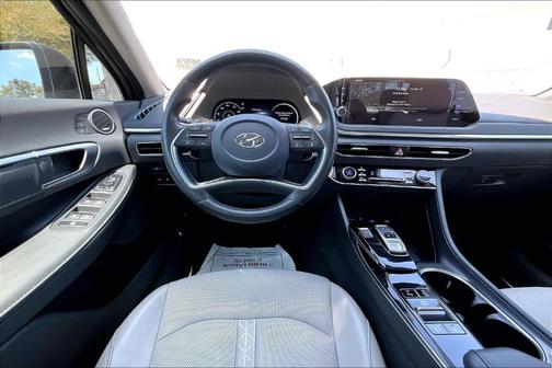 2021 Hyundai SONATA Limited