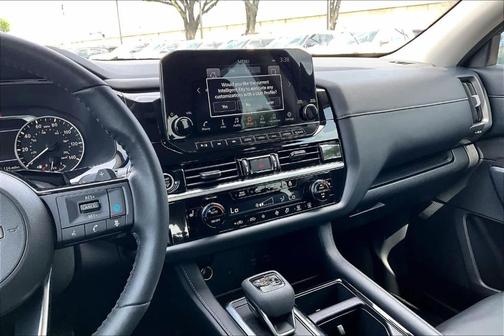 Brilliant Silver Metallic 2023 Nissan Pathfinder SL