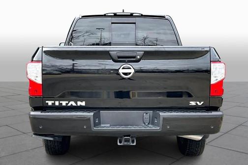 2024 Nissan Titan SV