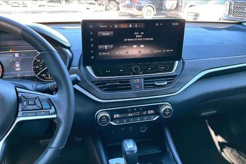 2023 Nissan Altima 2.5 SL