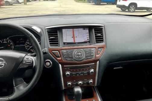2020 Nissan Pathfinder Platinum
