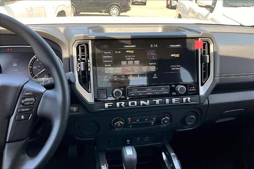 2025 Nissan Frontier SV