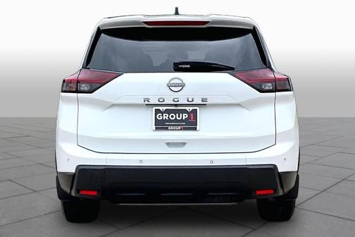 Everest White P 2024 Nissan Rogue S
