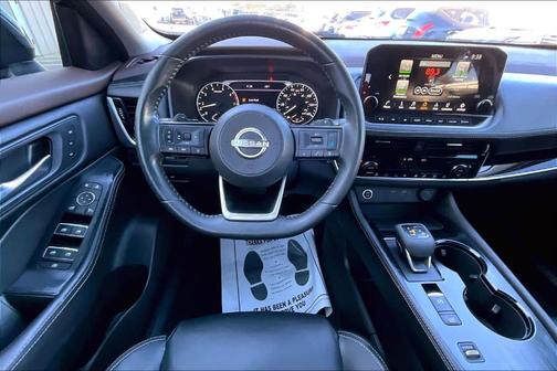 2022 Nissan Rogue SL