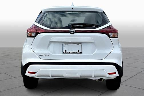 2025 Nissan Kicks Play S