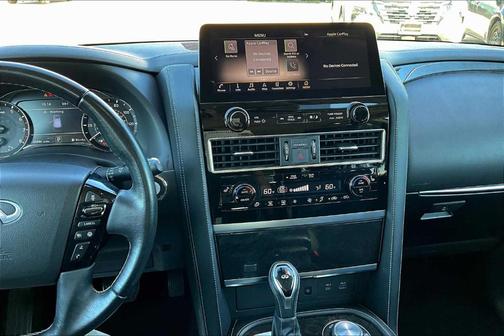 2022 INFINITI QX80 Luxe