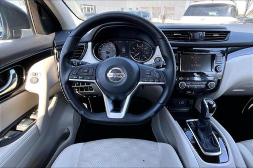 Caspian Blue 2022 Nissan Rogue Sport SV