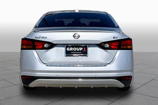 Brilliant Silver Metallic 2022 Nissan Altima 2.5 SV