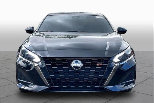 Black 2023 Nissan Altima 2.5 SR