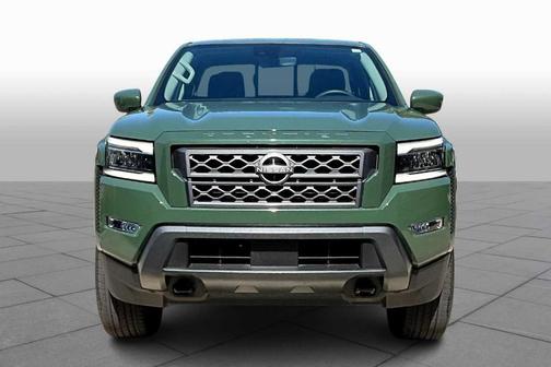 2024 Nissan Frontier SL