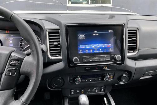 2024 Nissan Frontier SL