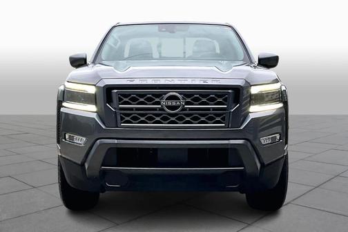 2024 Nissan Frontier SL
