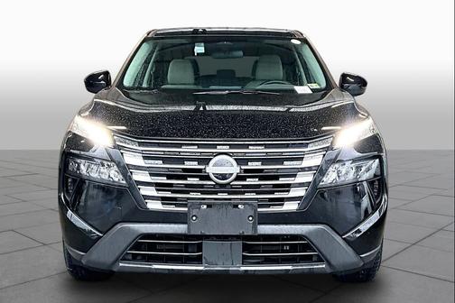 Super Black 2025 Nissan Rogue SV