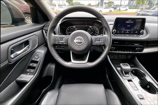 Baja Storm 2024 Nissan Rogue SV
