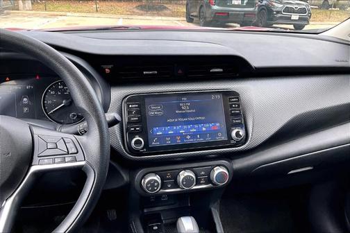 2023 Nissan Kicks SV