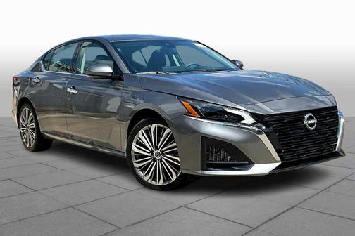 2025 Nissan Altima SL