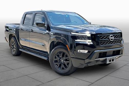Black 2023 Nissan Frontier SV