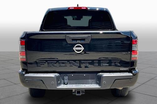Black 2023 Nissan Frontier SV